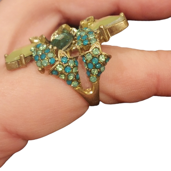 Beautiful‎ statement ring - Picture 2 of 4